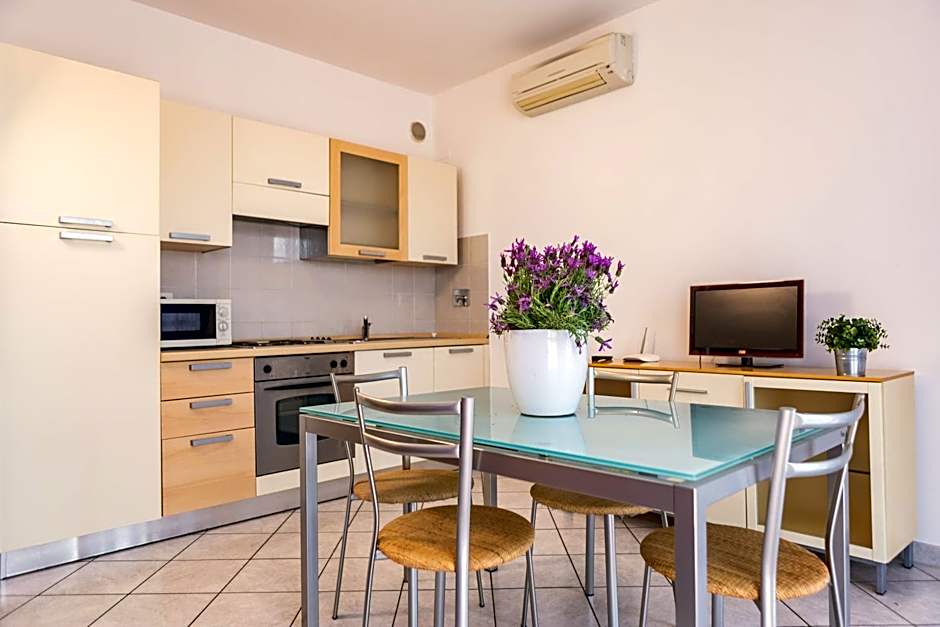 Baia Blu RTA Residence