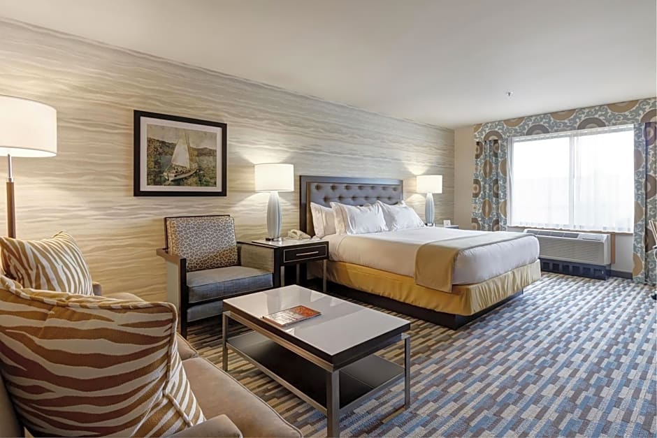 Holiday Inn Express Hotel & Suites Warwick-Providence Airport, an IHG Hotel