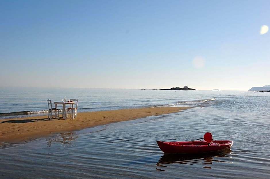 Parthenis Beach, Suites by the Sea