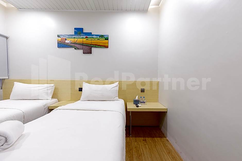 Travel Biz Hotel Medan Mitra RedDoorz