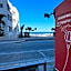 Makenzie 2 rooms first line beach