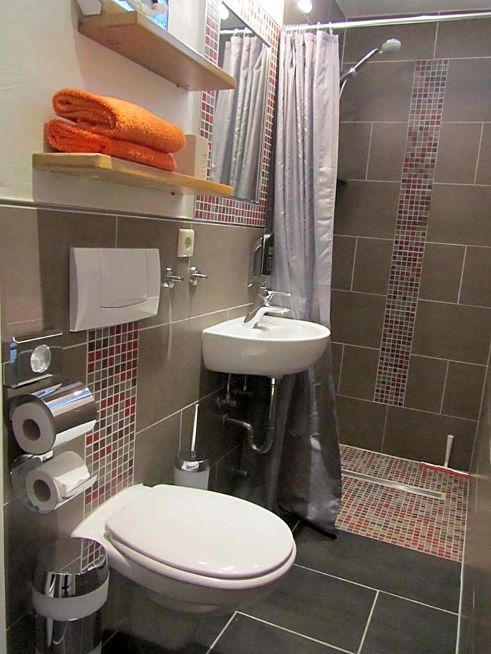 Moselland Hotel im Enderttal Zum Onkel Willi