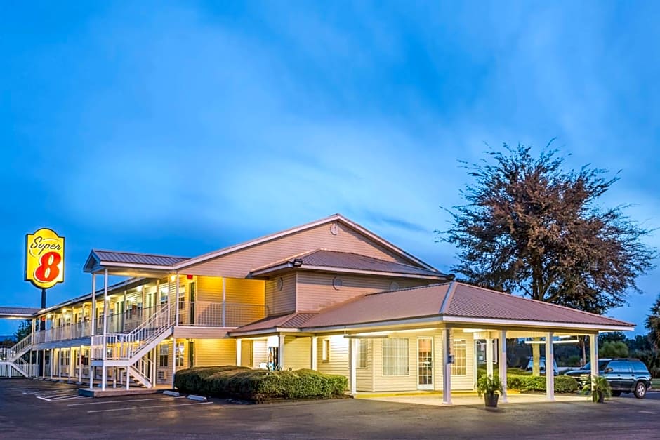 Super 8 by Wyndham Madison