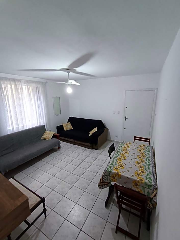 Apartamento Térreo - 40m da Praia - Enseada - Guarujá