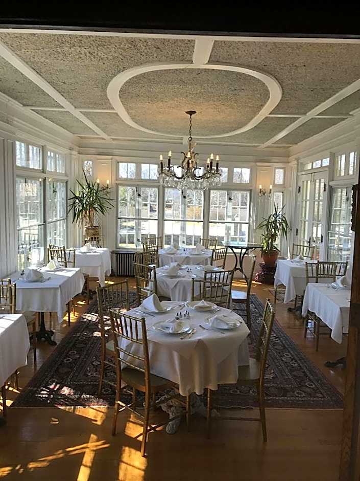 Edgewood Manor