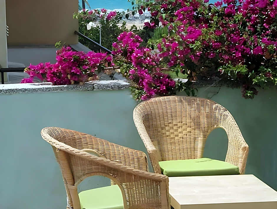 Kleopatra Carina Hotel