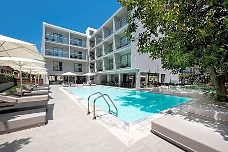 Oktober Downtown Rooms