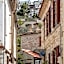 Karavia Lux Inn