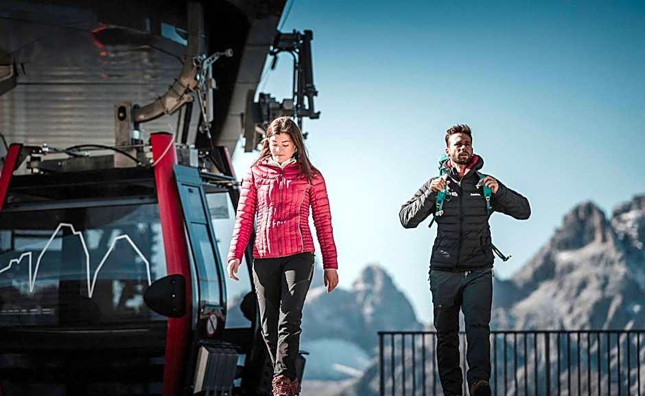 Zin Senfter Residence