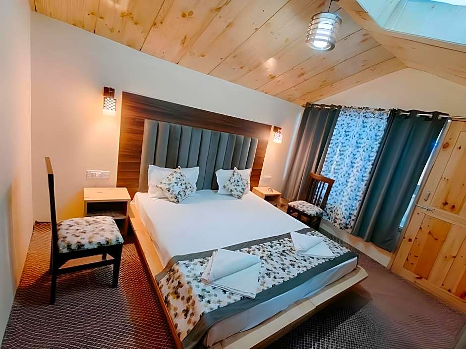 Photo 1 of 8 of Double Room