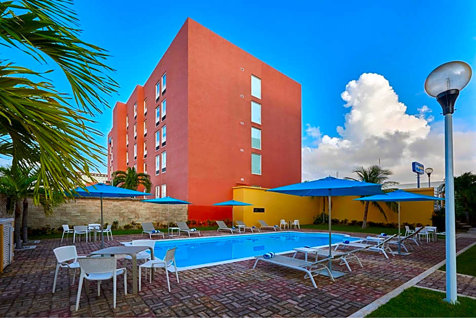City Express Junior by Marriott Cancun
