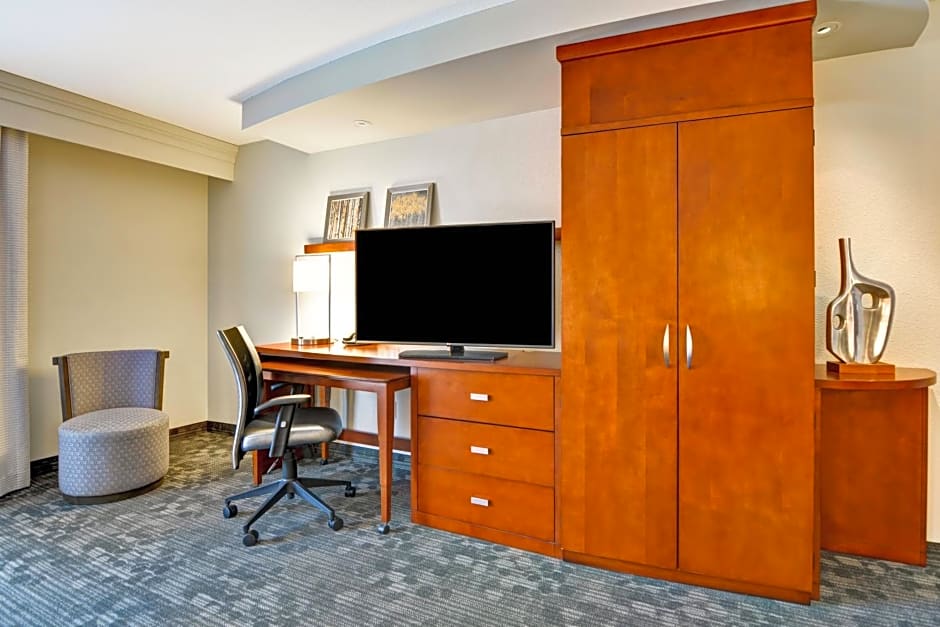 Courtyard by Marriott Wichita at Old Town