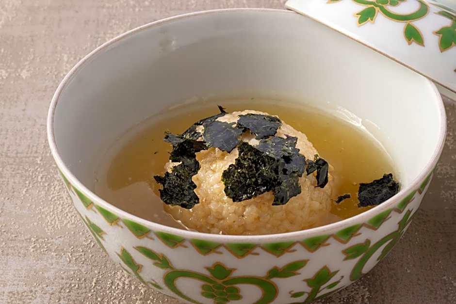 Atami Onsen Sakuraya Ryokan