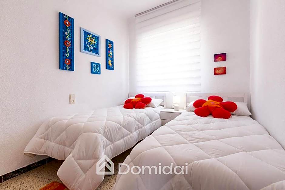 Apartamento a pie de playa by Domidai