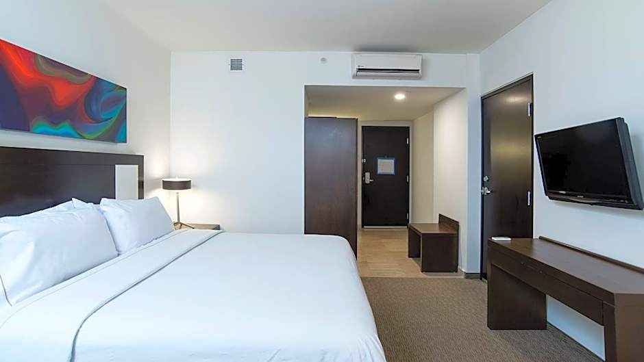 Holiday Inn Guadalajara Patria-Universidad By IHG