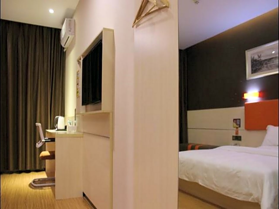 7 Days Premium Yunfu Xinxing Coach Terminal Branch