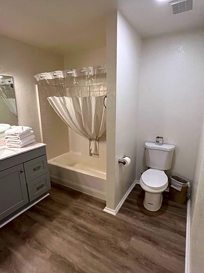 Majestic Mountain Inn