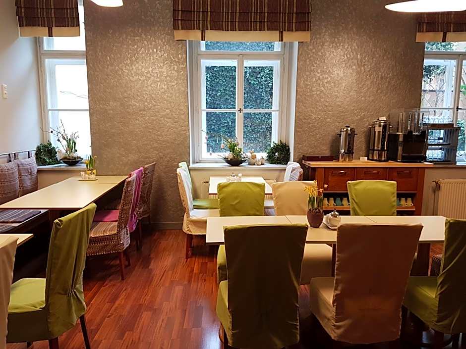 Prague Centre Plaza Hotel