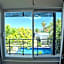 Commercial Zone Studios, Pool, BBQ and Beach 7 Blocks