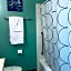 Banana Bungalow West Hollywood Hotel & Hostel