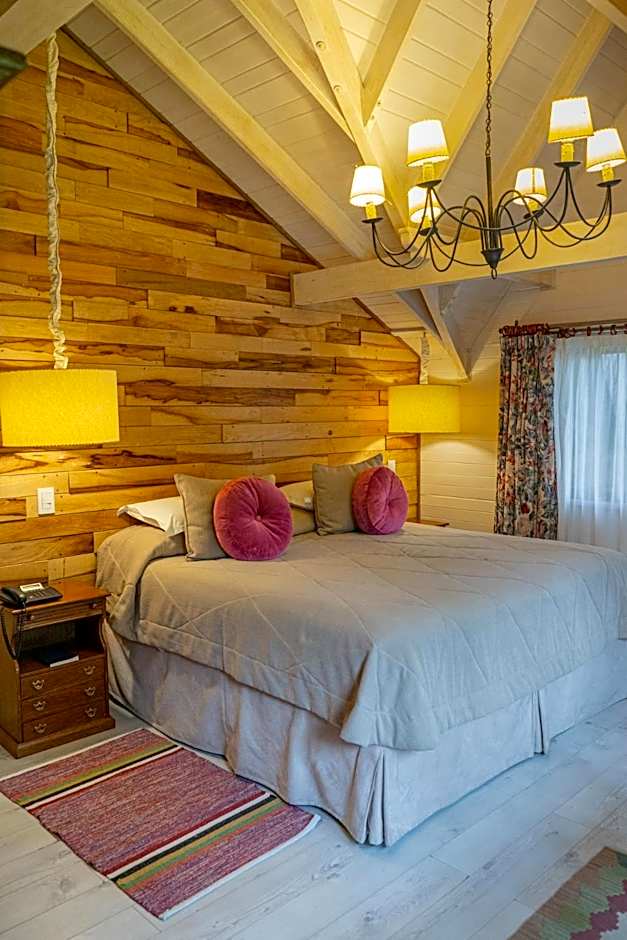 Photo 1 of 4 of Superior Suite