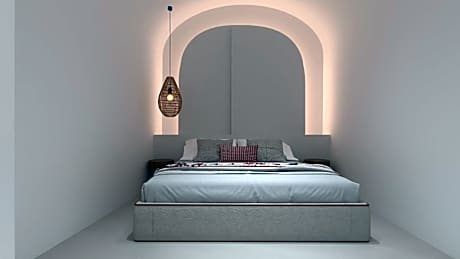 Plunge Pool Cave Suite with Sunset View