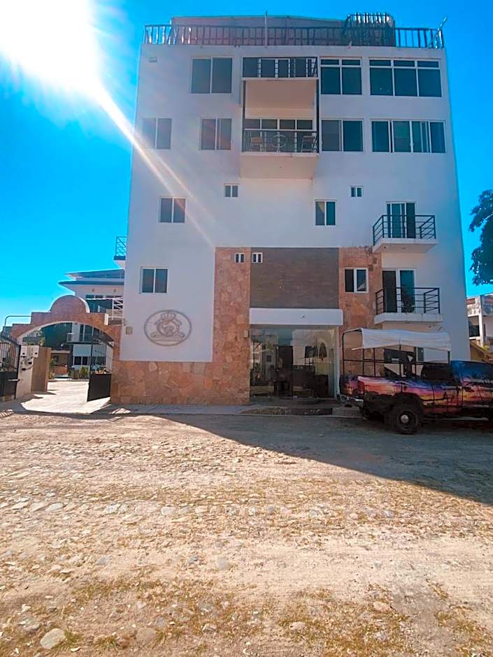Hotel Casa Raymundo Suites