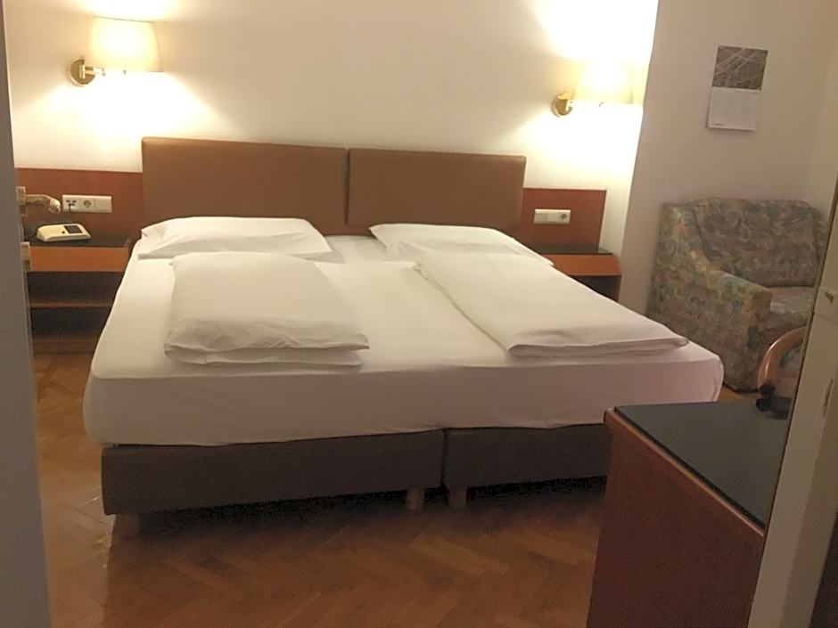 Hotel Adria
