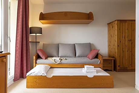 Standard Studio (2 Adults)