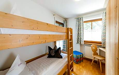 Apartment 1969 feet from the Hotel