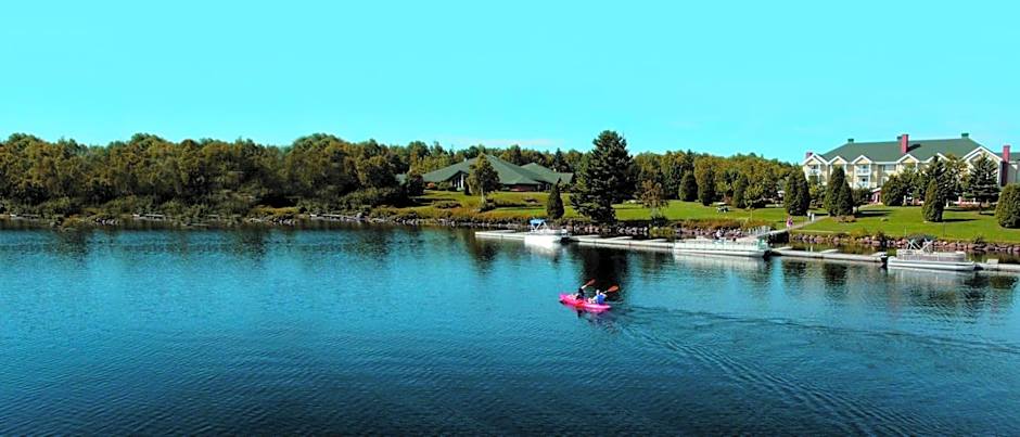 Auberge du Lac-à-l'Eau-Claire