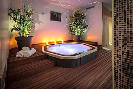 Hôtel Le Rive Droite & SPA