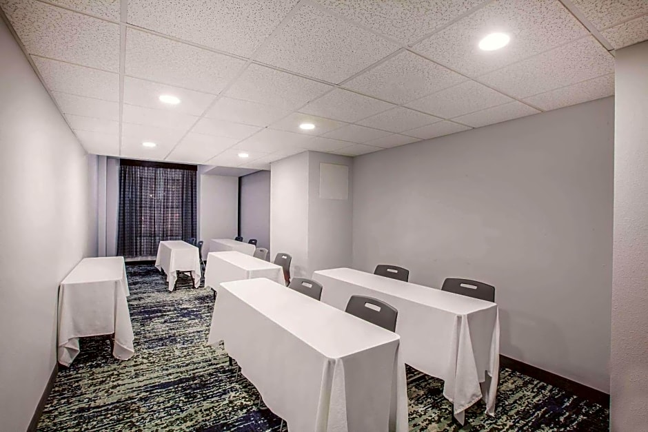 Holiday Inn Express - Dallas Downtown By IHG