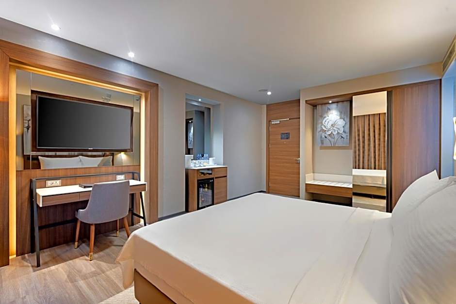 Limak Skopje Luxury Hotel