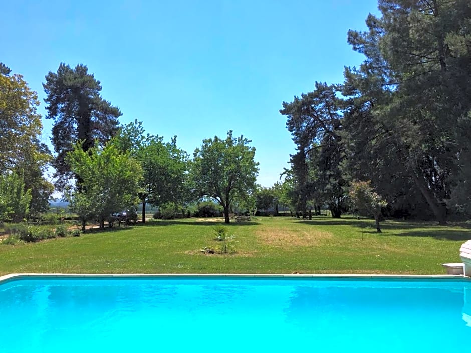 Gite du Calme 3 Star Bed & Breakfast Cognac