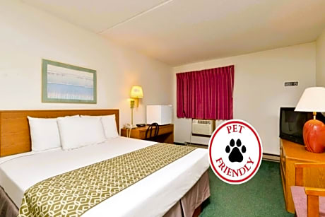 OYO Hotel Pipestone MN, Canterbury Park