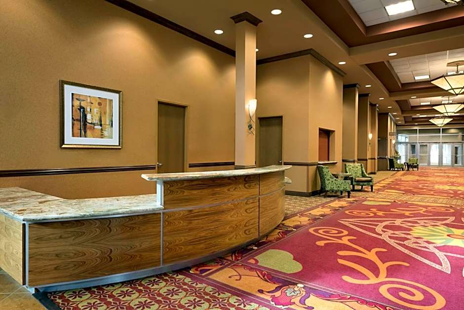 Embassy Suites By Hilton Omaha-La Vista Hotel & Conference Center