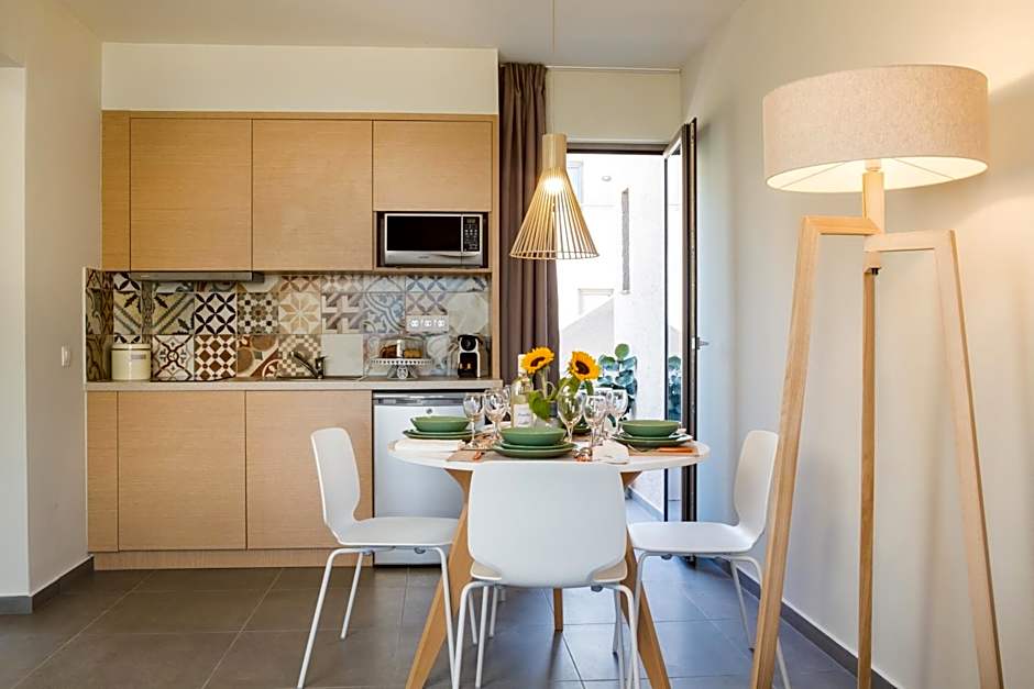 Sundance Apartments & Suites