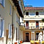 Ariotto Village Hotel