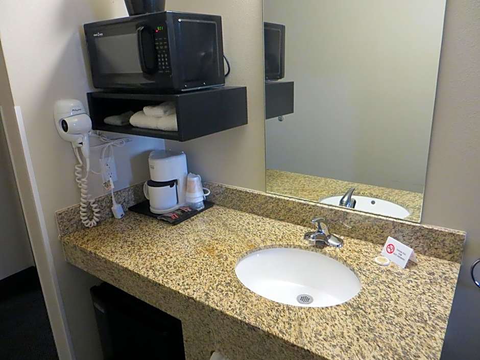 Baymont by Wyndham Glenwood