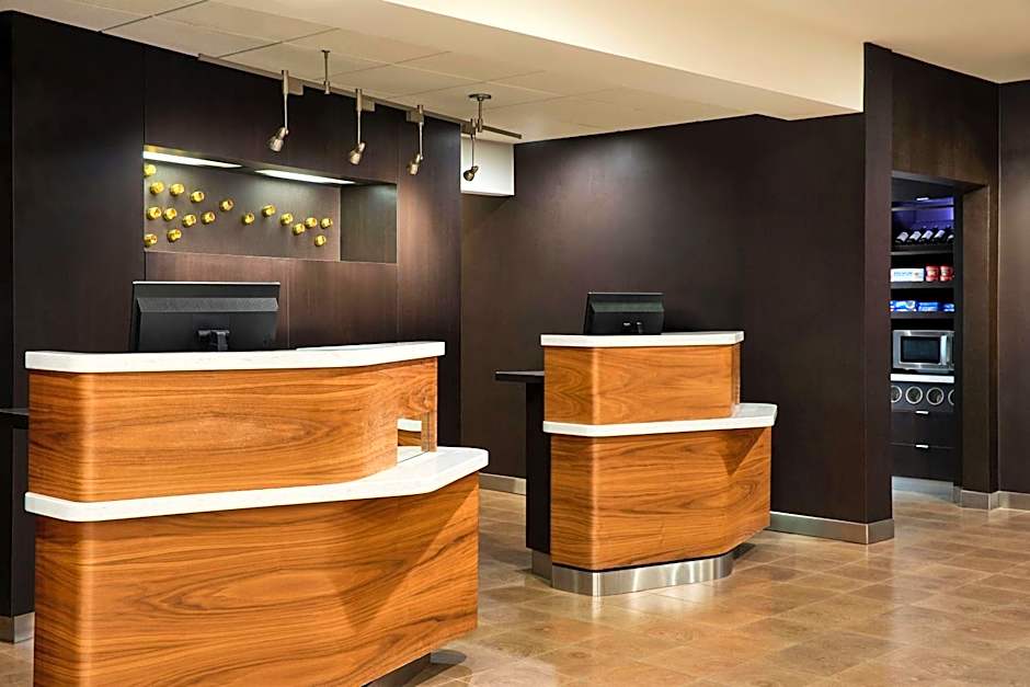 Courtyard by Marriott St. Louis Creve Coeur