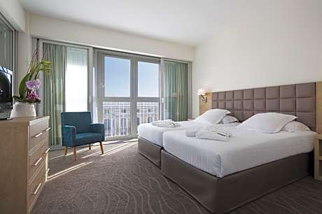 Premium Twin Room