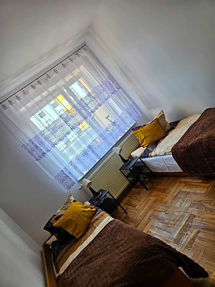 Hostel kamelarny dla seniorow z celodobowa opieka Wera