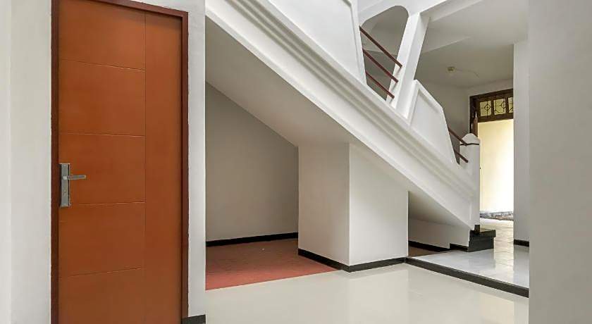 RedDoorz near Universitas Widyagama Malang