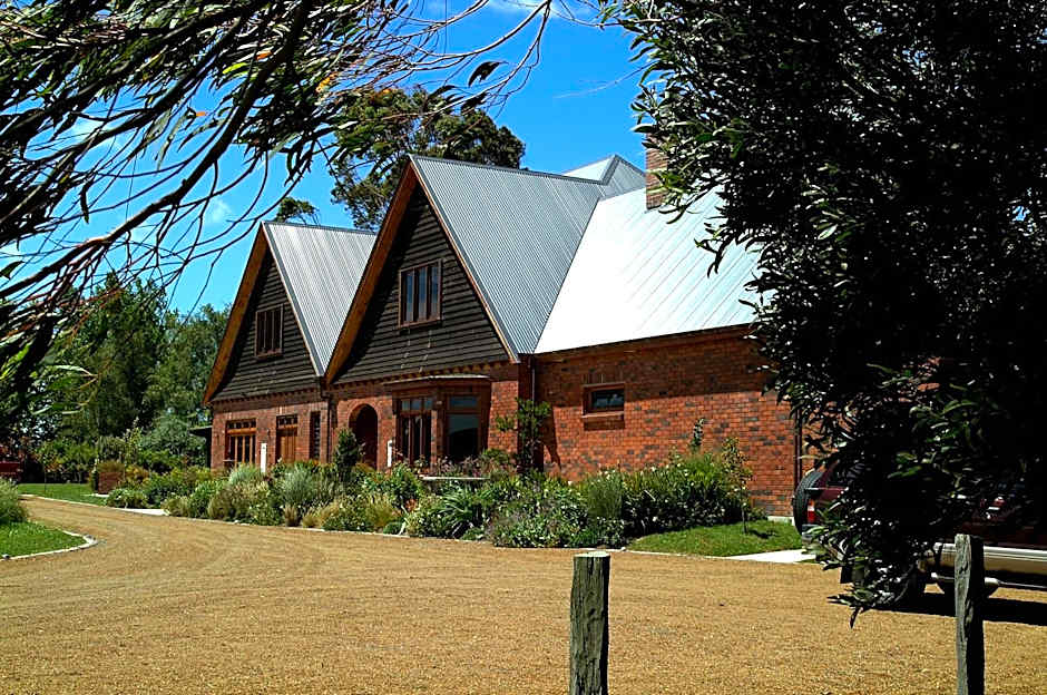 Lake Karapiro Lodge