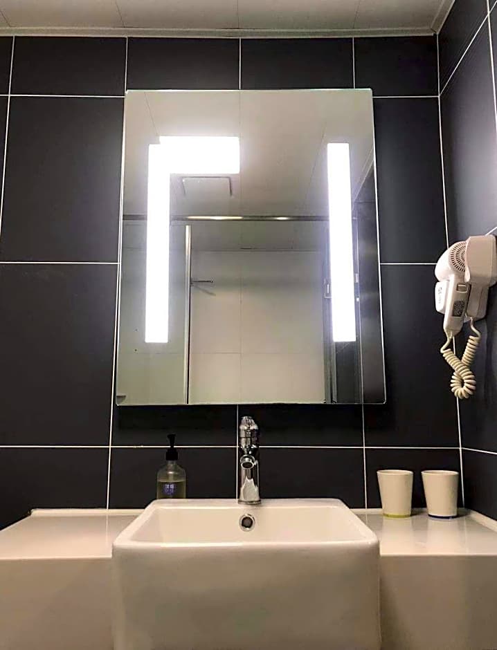 Hanting Hotel Guangzhou Sanyuanli Metro Station