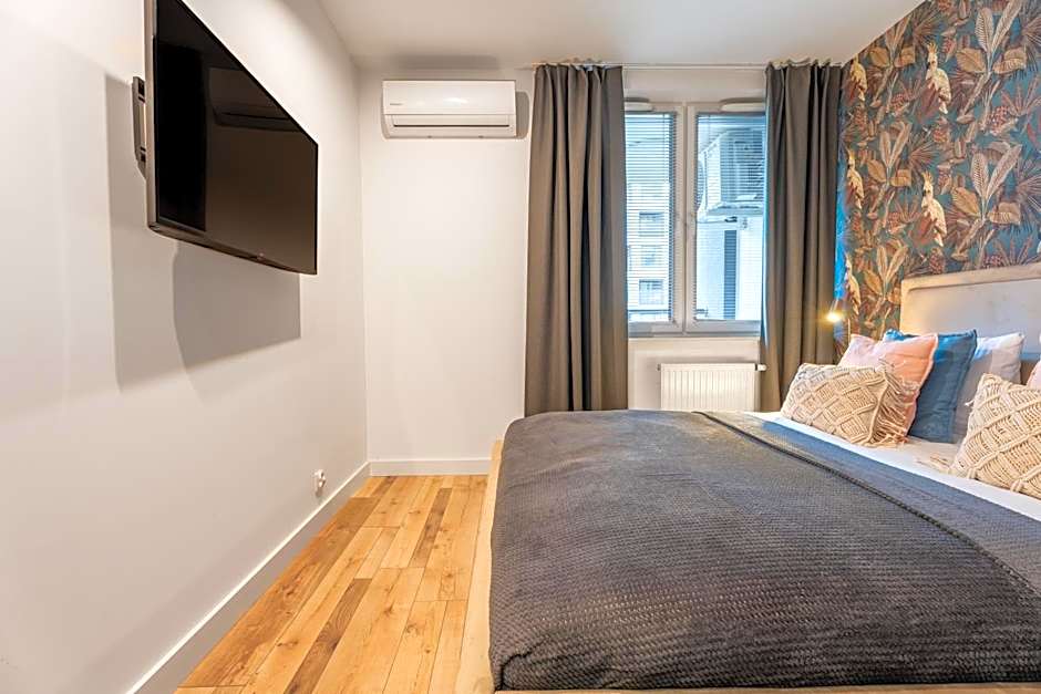 Pure Rental Premium Apartments - Parking Free