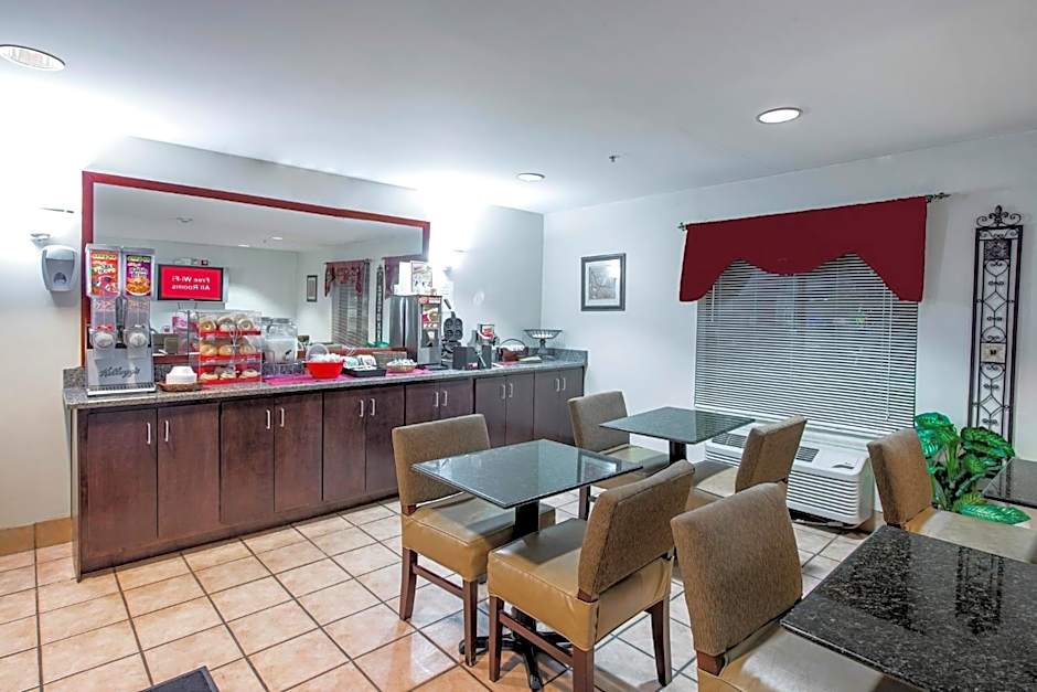 Red Roof Inn & Suites Savannah Airport