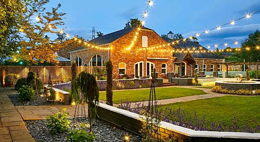 Lion Quays Hotel & Spa