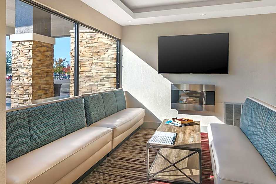 MainStay Suites Springfield IL